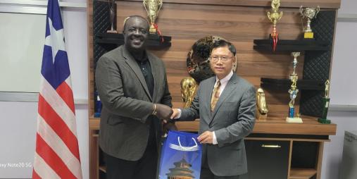 The New Chinese Ambassador accredited to Monrovia, His Excellency Yin Chengwu today, Monday, April 1, 2024, paid courtesy to Youth and Sports Minister Cllr. J. Cole Bangalu at his S.K.D Sports Complex Office in Paynesville to acquaint himself with him and to congratulate him for his preferment. 